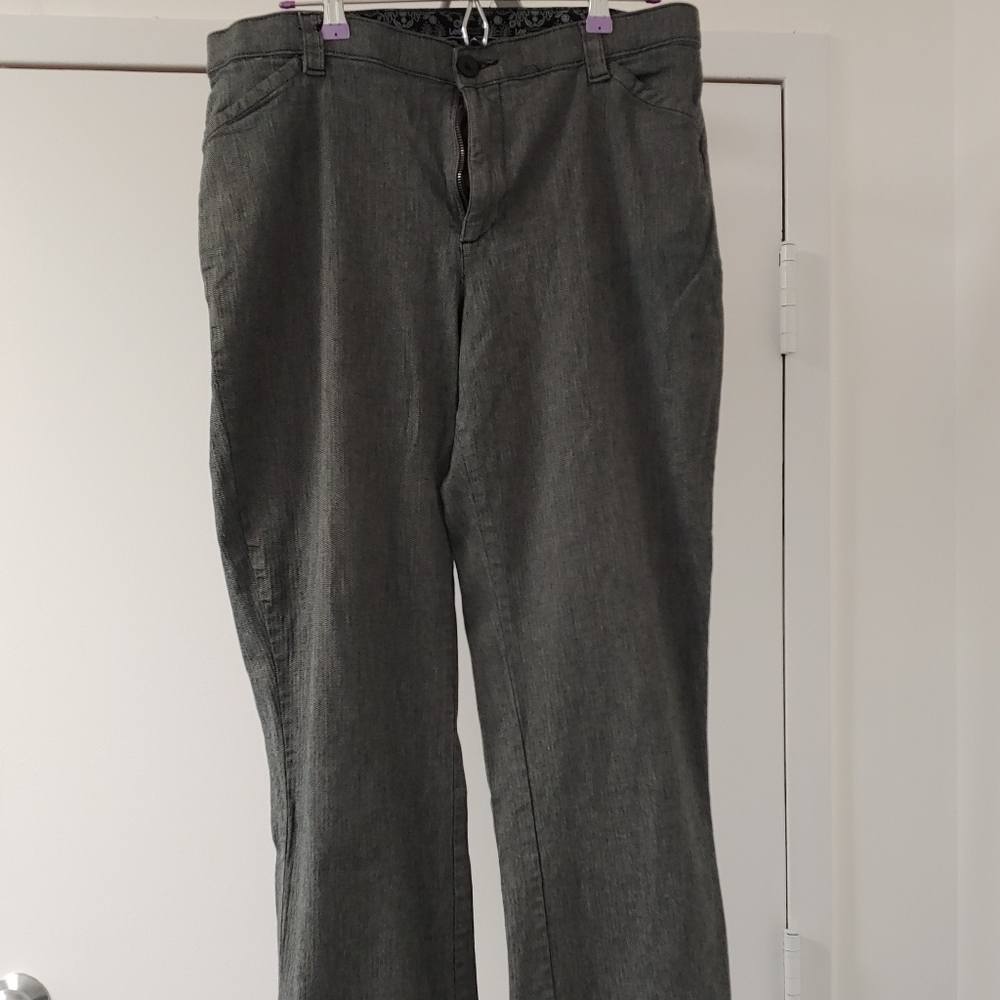 Women's size 16 Lee Comfort Band pants